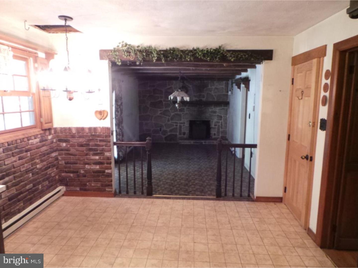 643 Schoolhouse Road Pottstown, PA 19465 - Photo 10 of 19