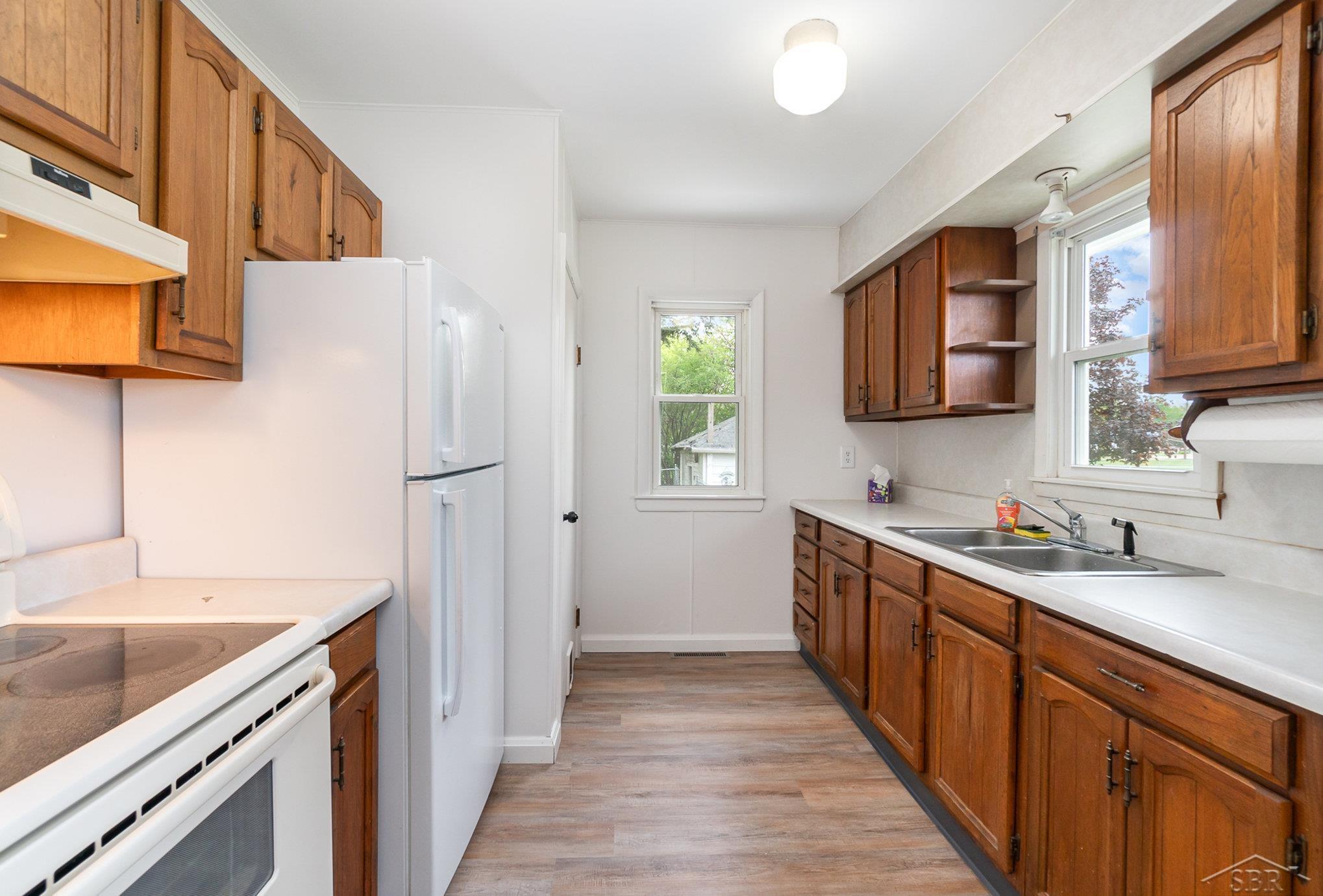 130 Swanson Road Saginaw, MI 48609 - Photo 9 of 25 50141677-96ea6f4e-4e76-4694-a223-cc39cdf7e69d.JPG