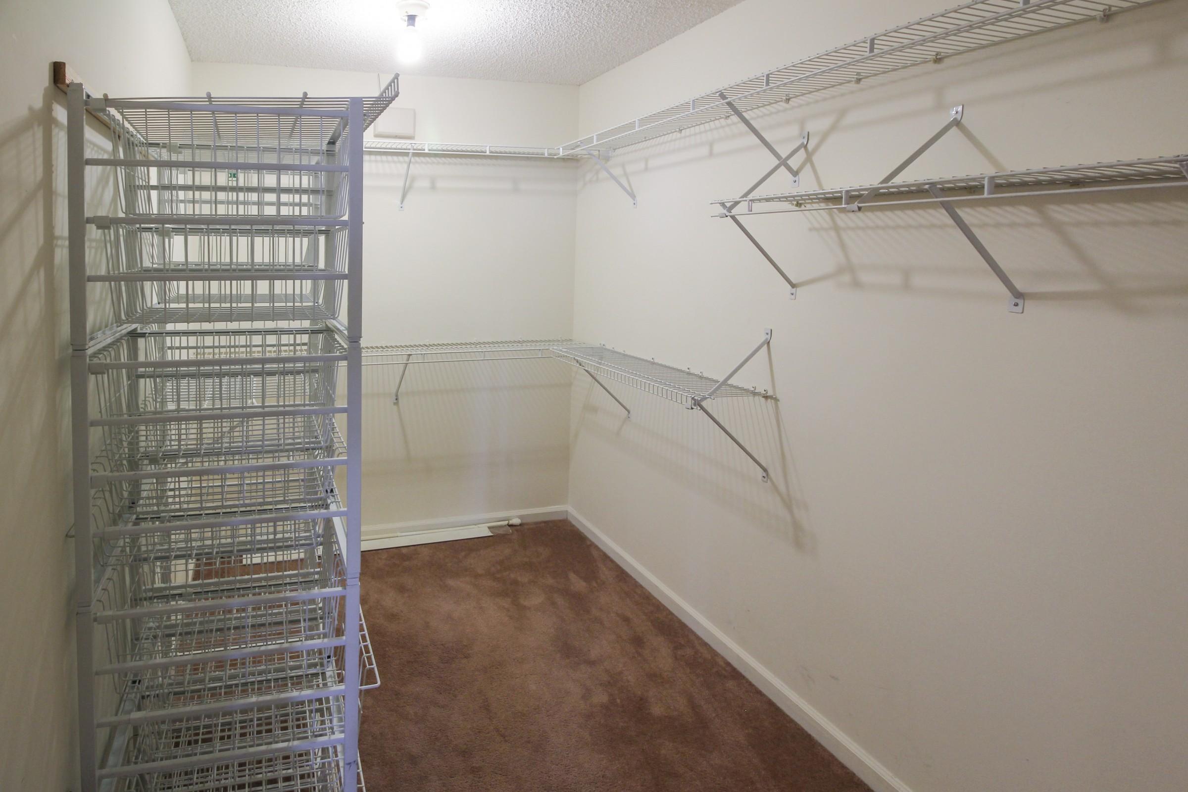 9203 Boca Gardens Circle South, Unit F Boca Raton, FL 33496 - Photo 20 of 25 Walk in