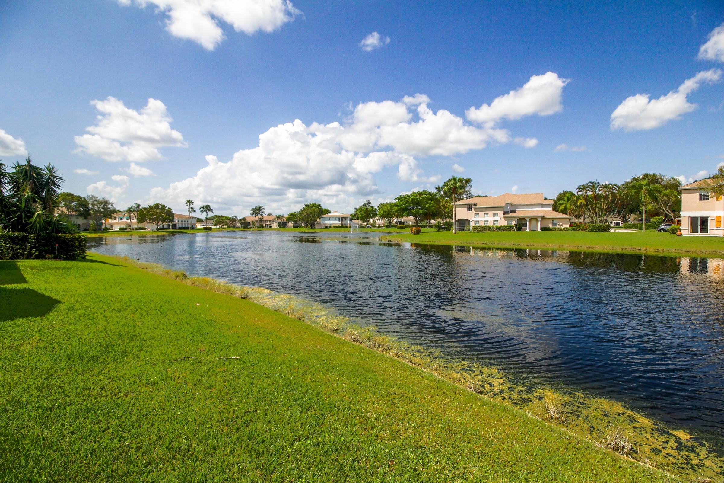 9203 Boca Gardens Circle South, Unit F Boca Raton, FL 33496 - Photo 23 of 25 Backyard
