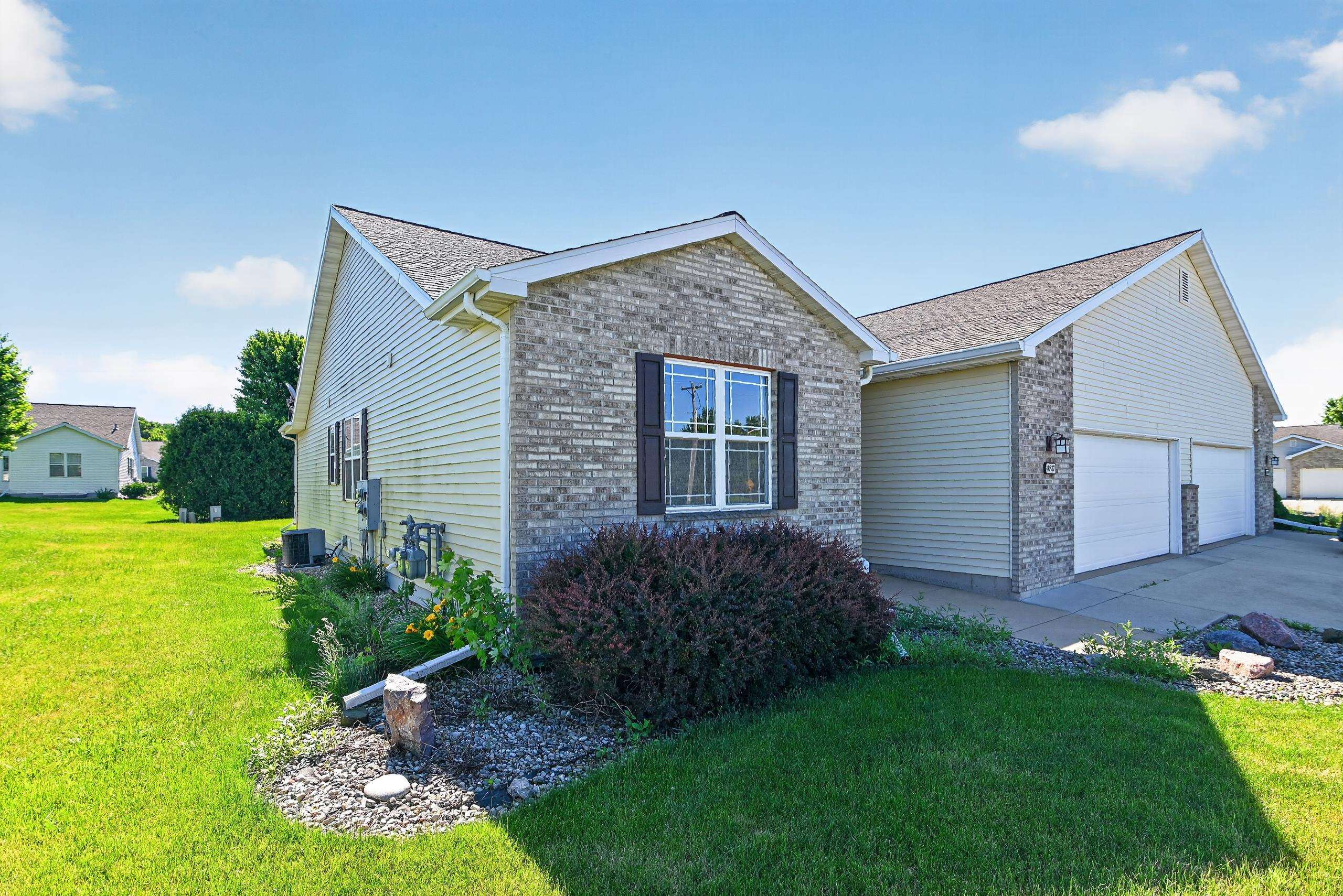 4817 Marsh Road Madison, WI 53718 - Photo 2 of 31