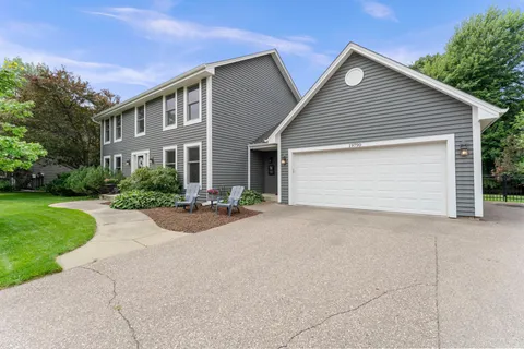 $850,000 | 19790 Near Mountain Boulevard, Excelsior, MN 55331