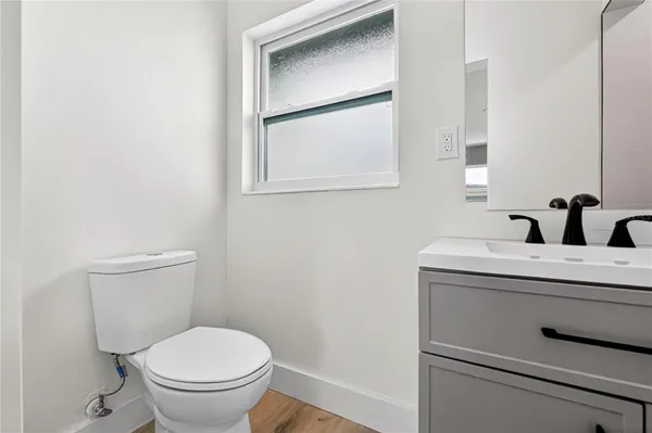 $3,995 | 2141 Indian Avenue South, Belleair Bluffs, FL 33770