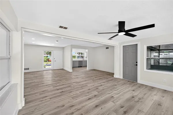 $3,995 | 2141 Indian Avenue South, Belleair Bluffs, FL 33770