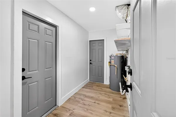 $3,995 | 2141 Indian Avenue South, Belleair Bluffs, FL 33770