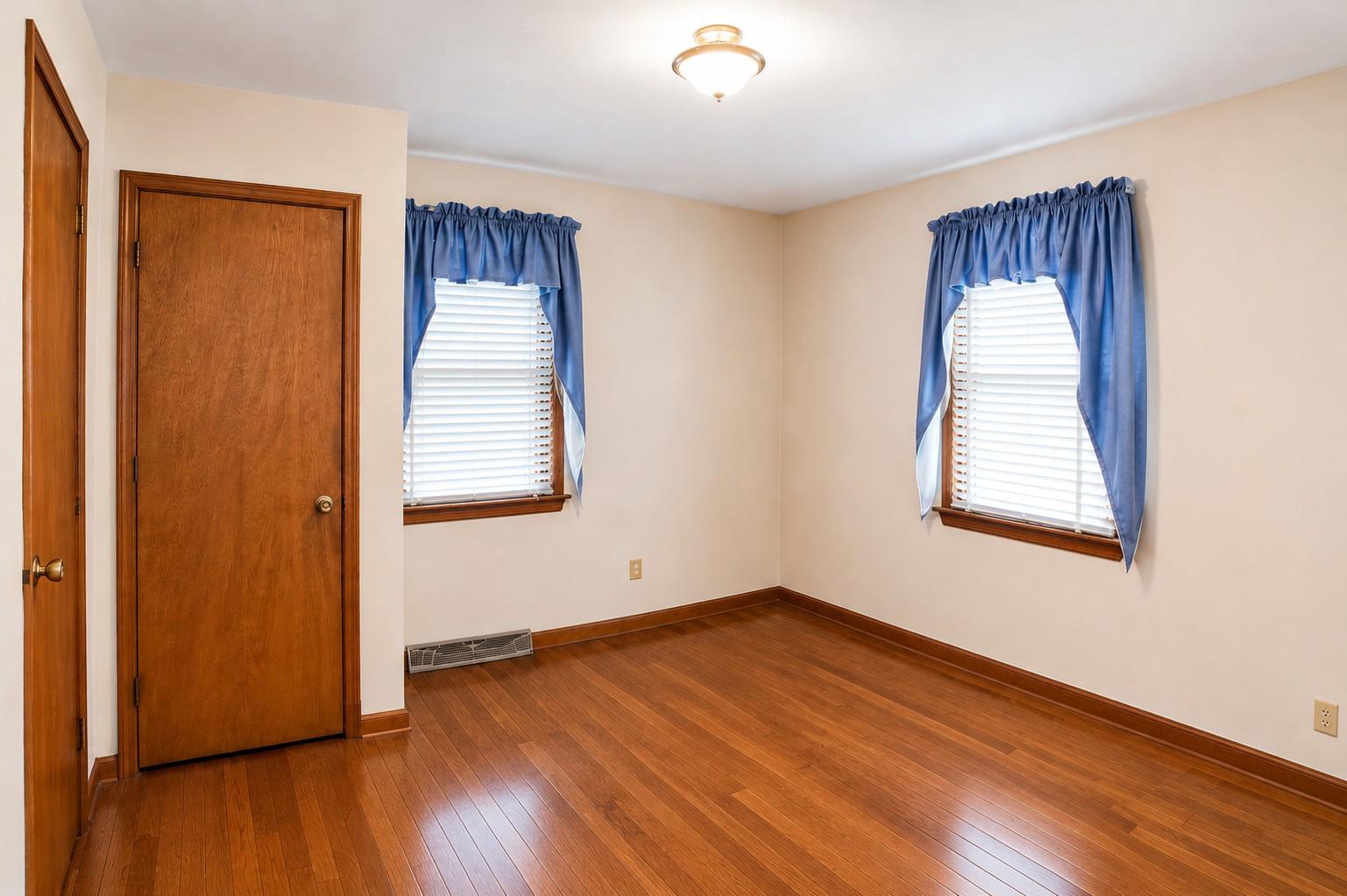 4502 Maple Road Suitland, MD 20746 - Photo 16 of 40 Bright and inviting bedroom.