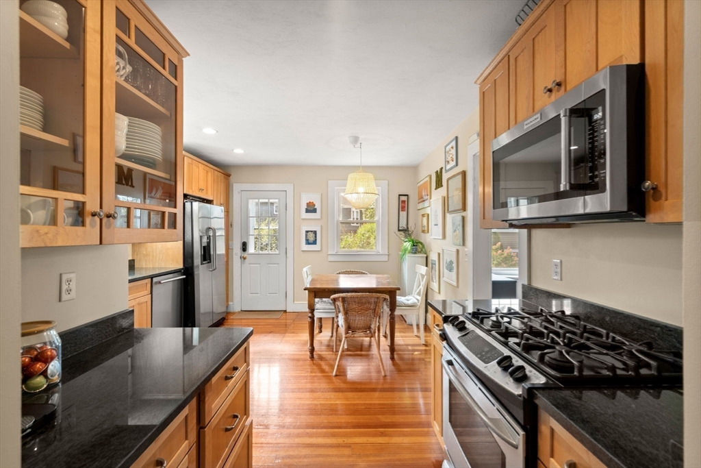 52 Hawthorn Road Milton, MA 02186 - Photo 19 of 34 Gallery Image 19