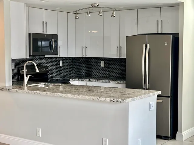 $1,875 | 150 Burgandy Way, Unit D, Delray Beach, FL 33484