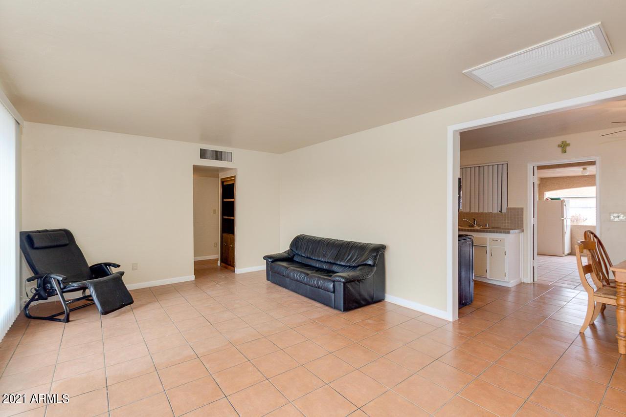 1916 East Granada Road Phoenix, AZ 85006 - Photo 6 of 26 06-Granada