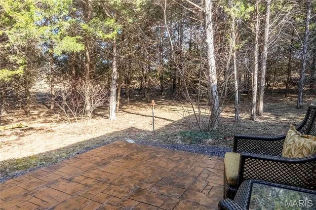 $299,000 | 25005 Double B Trail, Perry, MO 63462