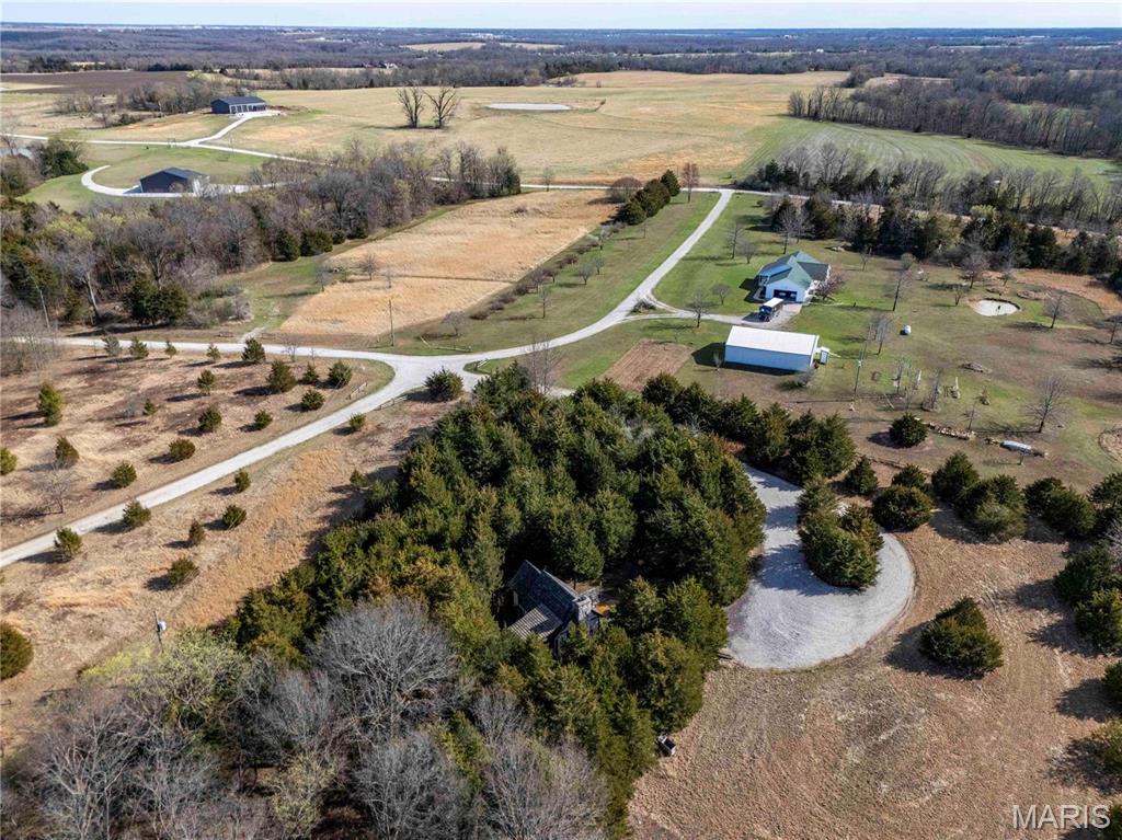 25005 Double B Trail Perry, MO 63462 - Photo 24 of 35