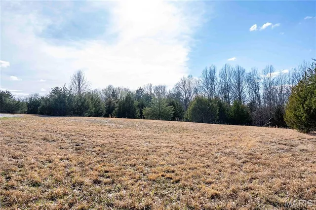$299,000 | 25005 Double B Trail, Perry, MO 63462