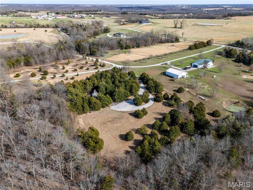 25005 Double B Trail Perry, MO 63462 - Photo 30 of 35