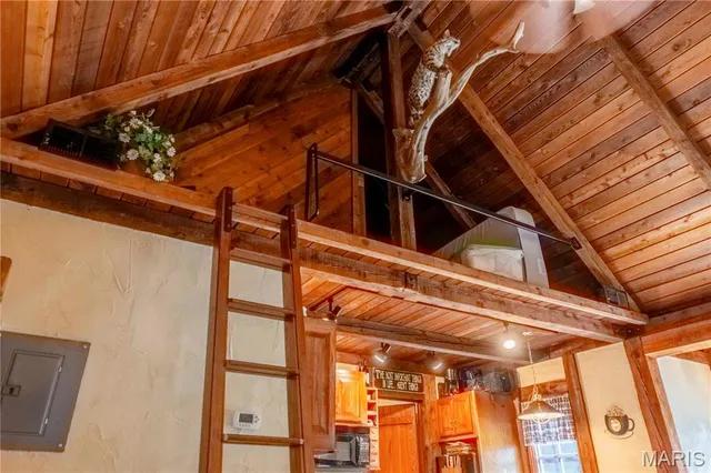 $299,000 | 25005 Double B Trail, Perry, MO 63462