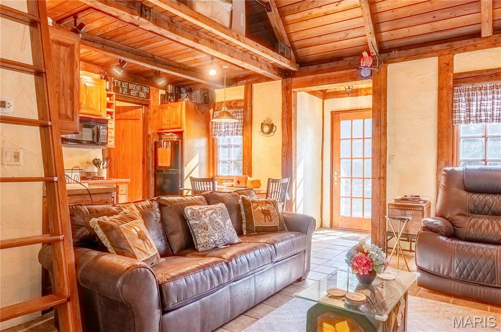 25005 Double B Trail Perry, MO 63462 - Photo 7 of 35