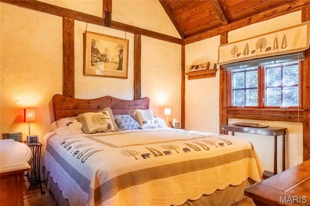 25005 Double B Trail Perry, MO 63462 - Photo 10 of 35