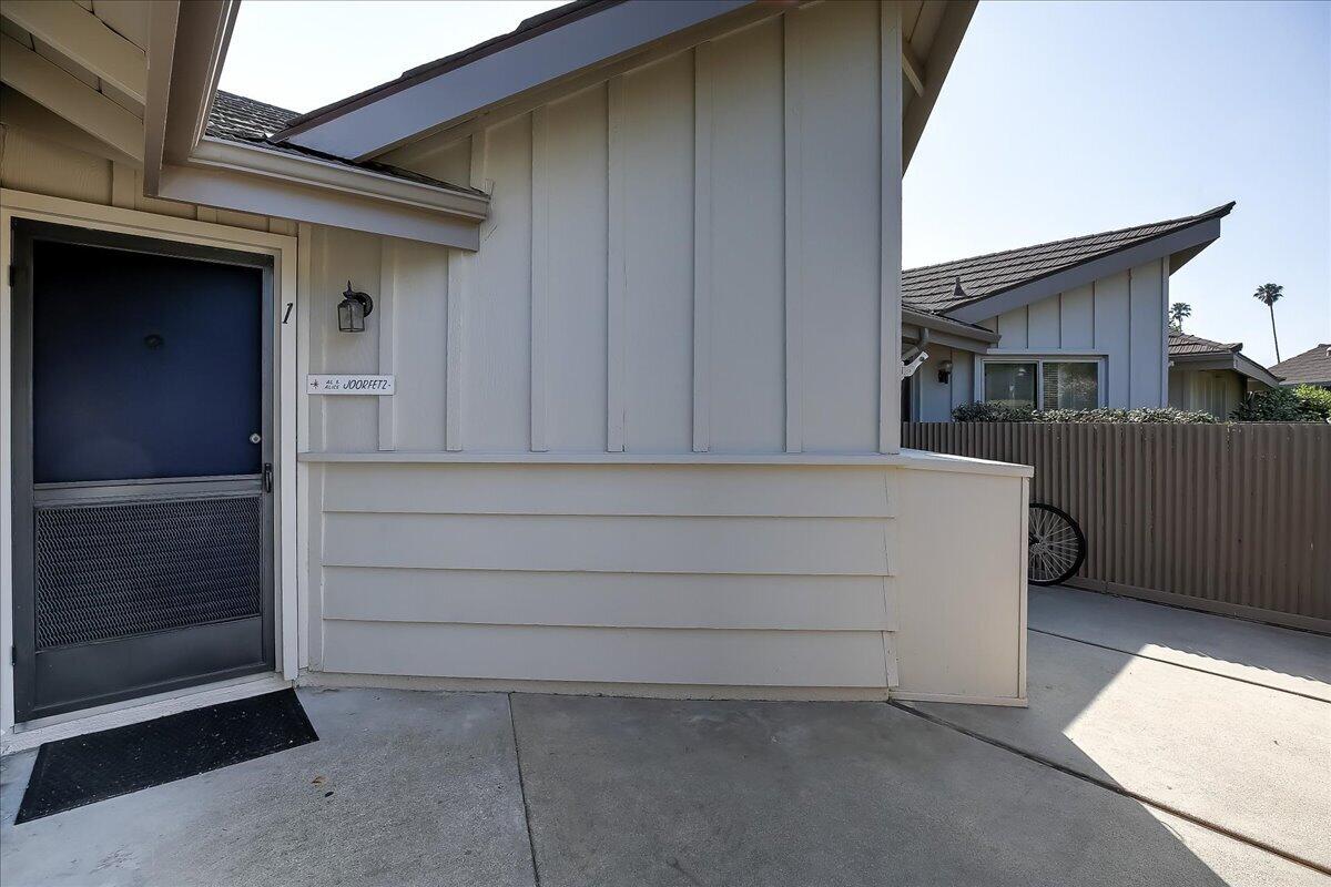 5726 Encina Road, Unit 1 Goleta, CA 93117 - Photo 25 of 36 Entry Patio