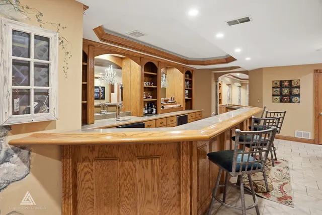 a view of a yard in front of a house