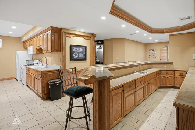 $745,000 | 11008 Laurel Hill Drive, Orland Park, IL 60467