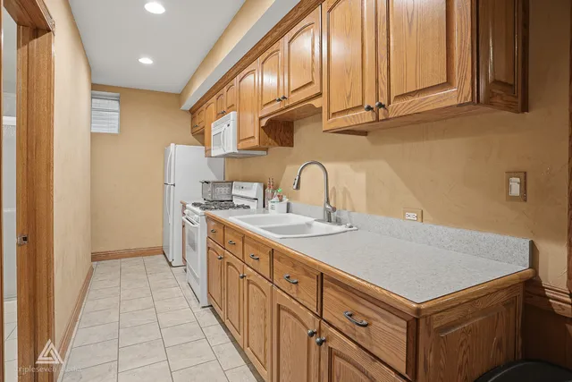 $745,000 | 11008 Laurel Hill Drive, Orland Park, IL 60467