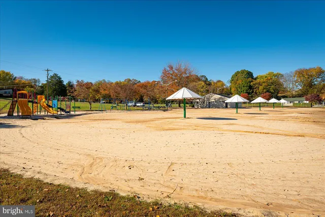 $30,000 | Lot 385-957 North Lakeshore Drive, Louisa, VA 23093