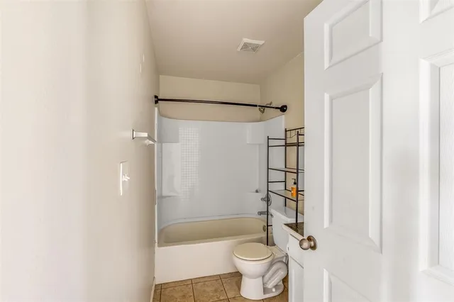 $685,000 | 852 West Vanderbilt Street, Stephenville, TX 76401