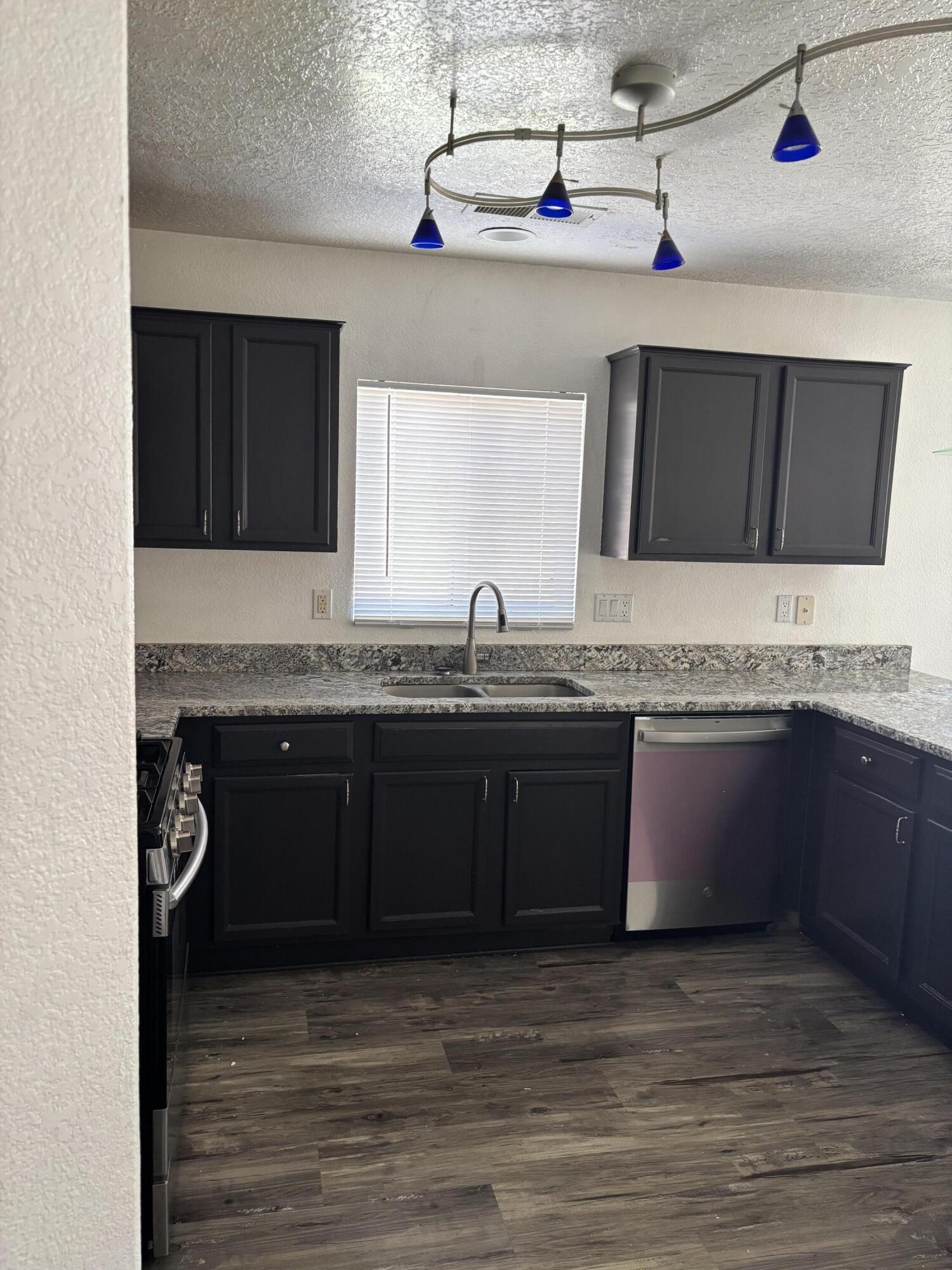 7123 Husky Drive Northeast Rio Rancho, NM 87144 - Photo 10 of 24 Gallery Image 10