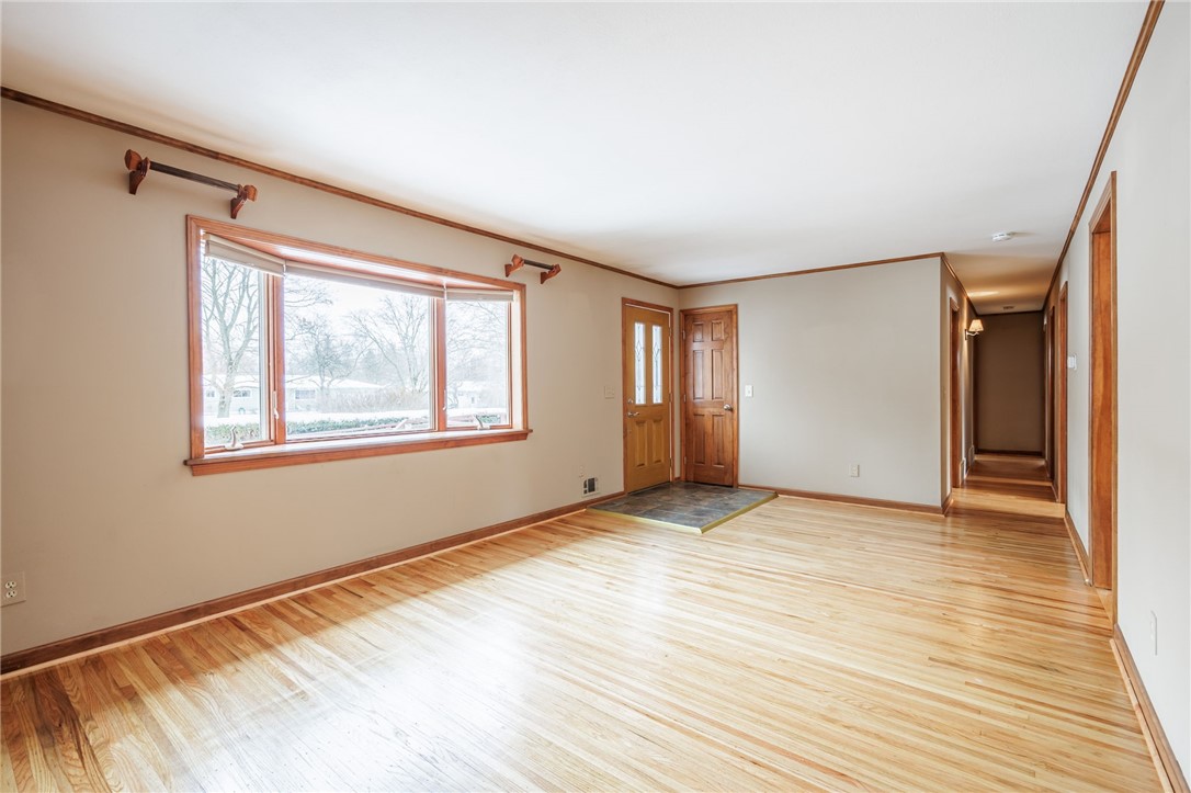 108 Bradford Road Henrietta, NY 14534 - Photo 15 of 44