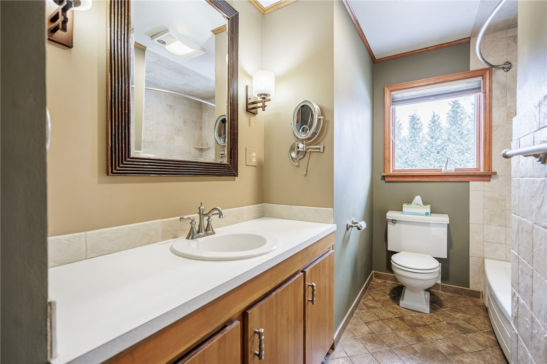 108 Bradford Road Henrietta, NY 14534 - Photo 22 of 44