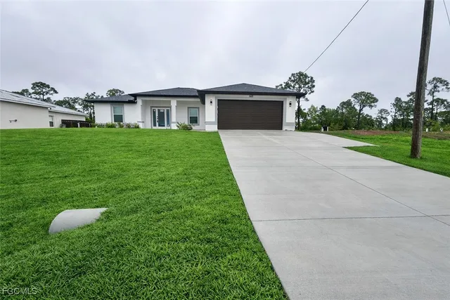 $1,945 | 649 Wilmington Parkway, Cape Coral, FL 33993