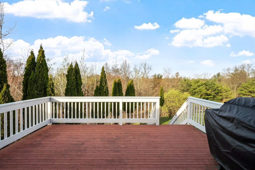 16 Windsor Road Shirley, MA 01464 - Photo 22 of 29