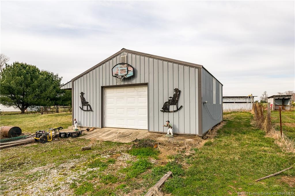 3766 South Charlestown Road Lexington, IN 47138 - Photo 7 of 84 Gallery Image 7