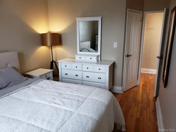 $3,500 | 111 7th Street, Garden City, NY 11530