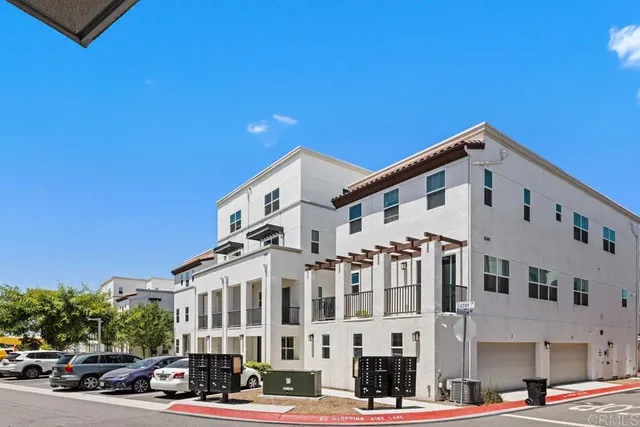 $799,000 | 2040 Mindoro Lane, Unit 4, Chula Vista, CA 91915