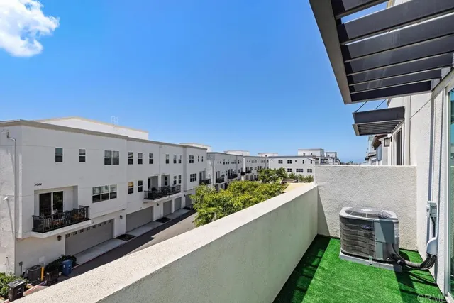 $799,000 | 2040 Mindoro Lane, Unit 4, Chula Vista, CA 91915