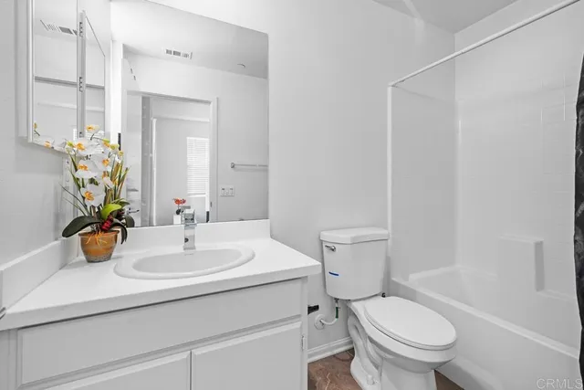 $799,000 | 2040 Mindoro Lane, Unit 4, Chula Vista, CA 91915