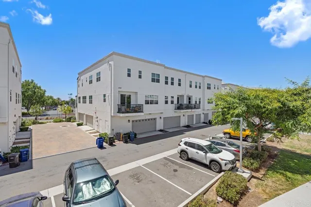 $799,000 | 2040 Mindoro Lane, Unit 4, Chula Vista, CA 91915