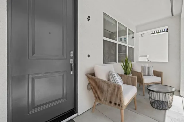 $799,000 | 2040 Mindoro Lane, Unit 4, Chula Vista, CA 91915