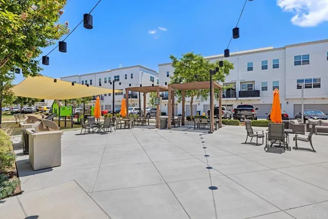 $799,000 | 2040 Mindoro Lane, Unit 4, Chula Vista, CA 91915