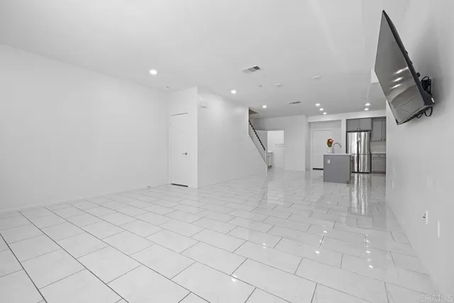 $799,000 | 2040 Mindoro Lane, Unit 4, Chula Vista, CA 91915