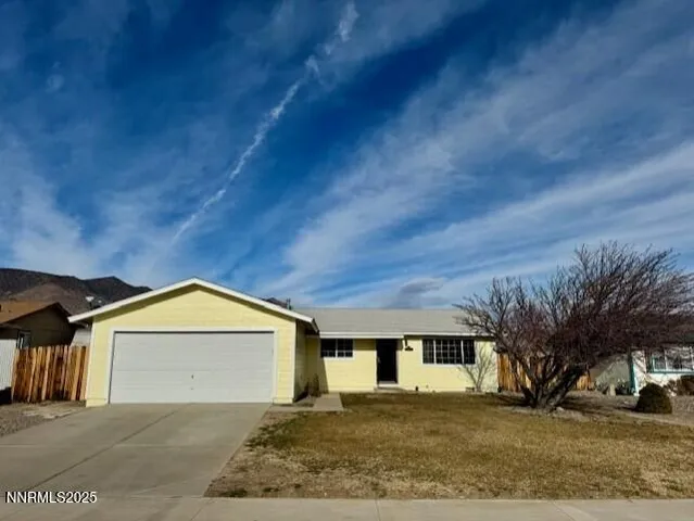 $379,900 | 2044 Lonnie Lane, Dayton, NV 89403