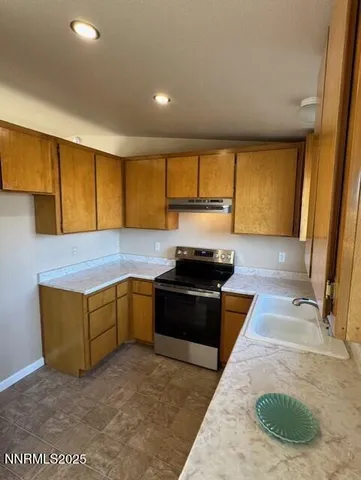 $379,900 | 2044 Lonnie Lane, Dayton, NV 89403