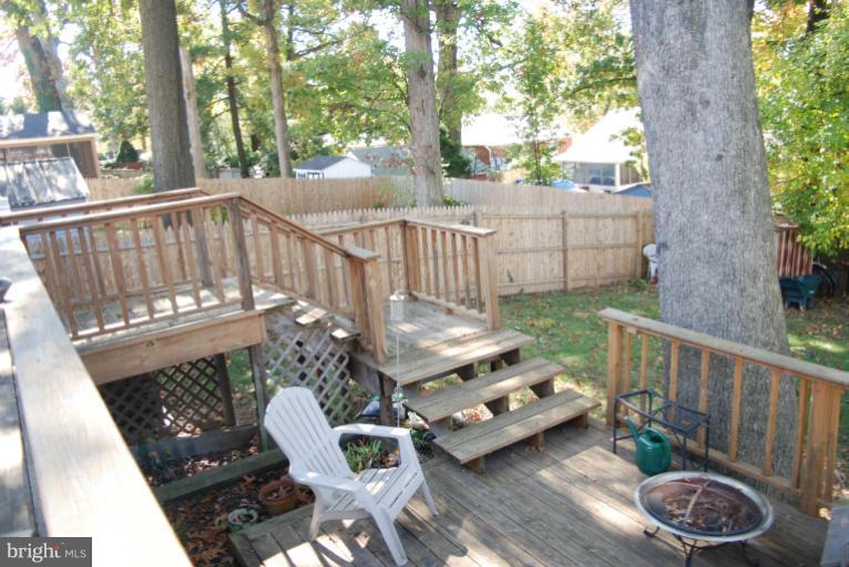 10602 Huntley Place Silver Spring, MD 20902 - Photo 23 of 23 Deck