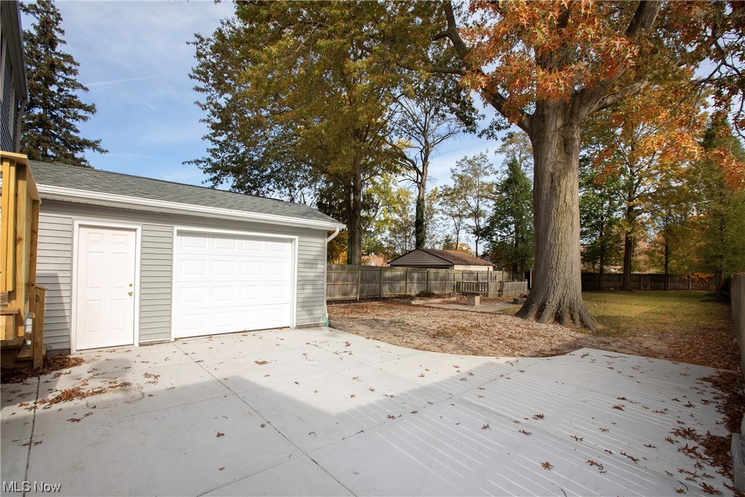 3851 Clague Road North Olmsted, OH 44070 - Photo 28 of 35