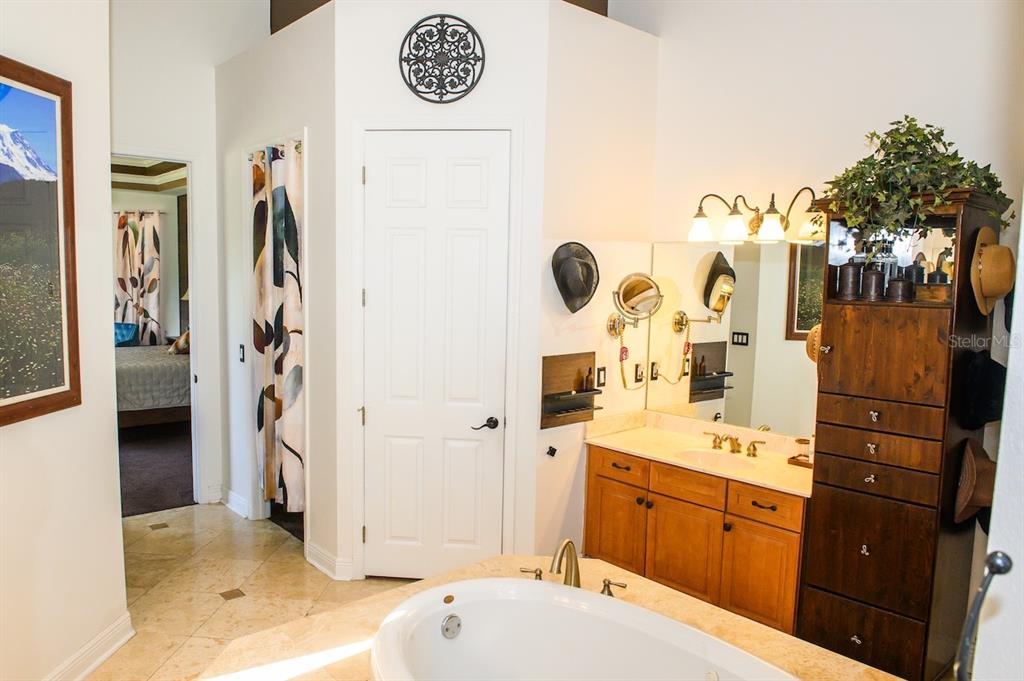 1710 Newberger Road Lutz, FL 33549 - Photo 25 of 73