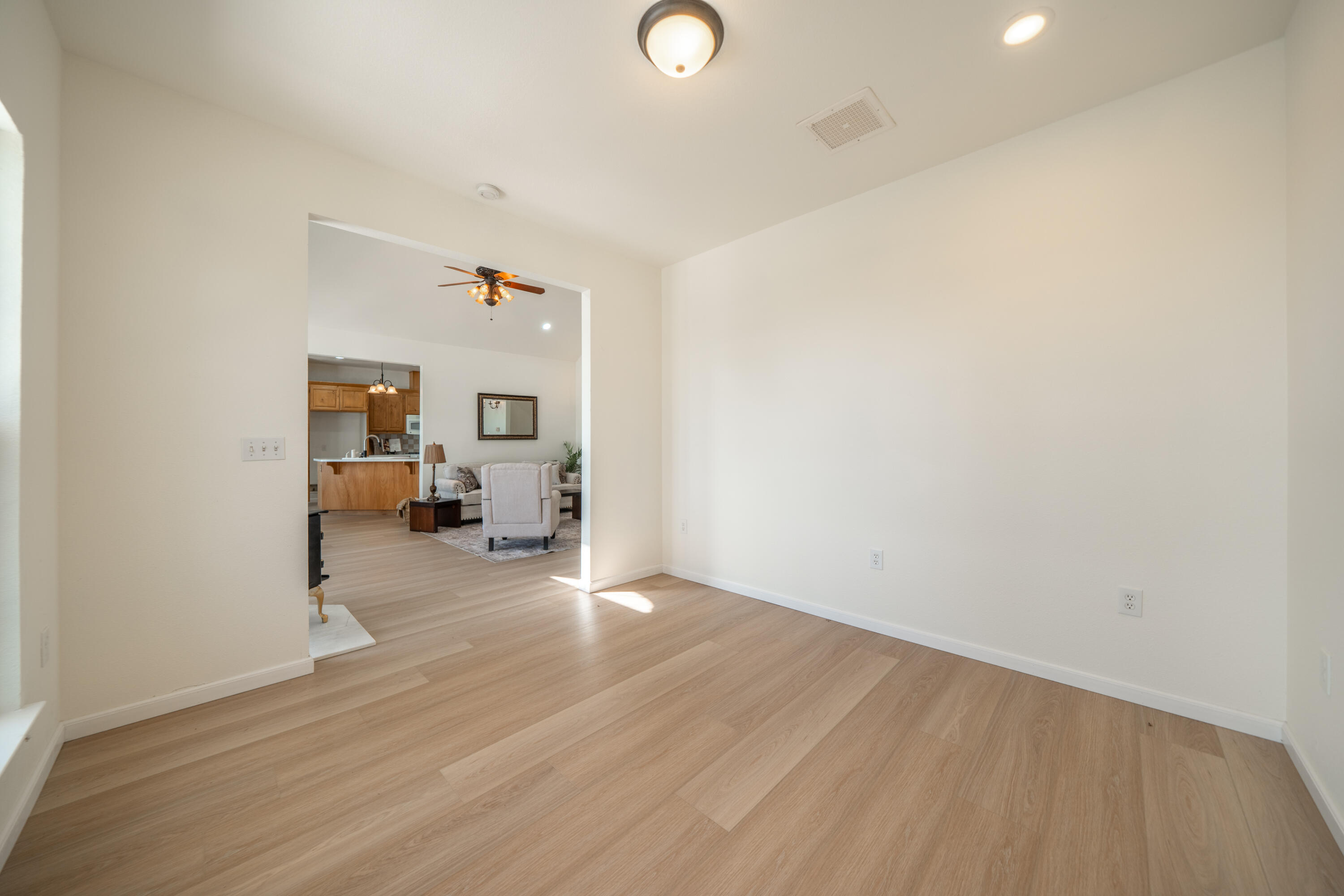 17526 Yellow Pne Road Shasta Lake, CA 96019 - Photo 11 of 48 17526 Yellow Pine Rd-16