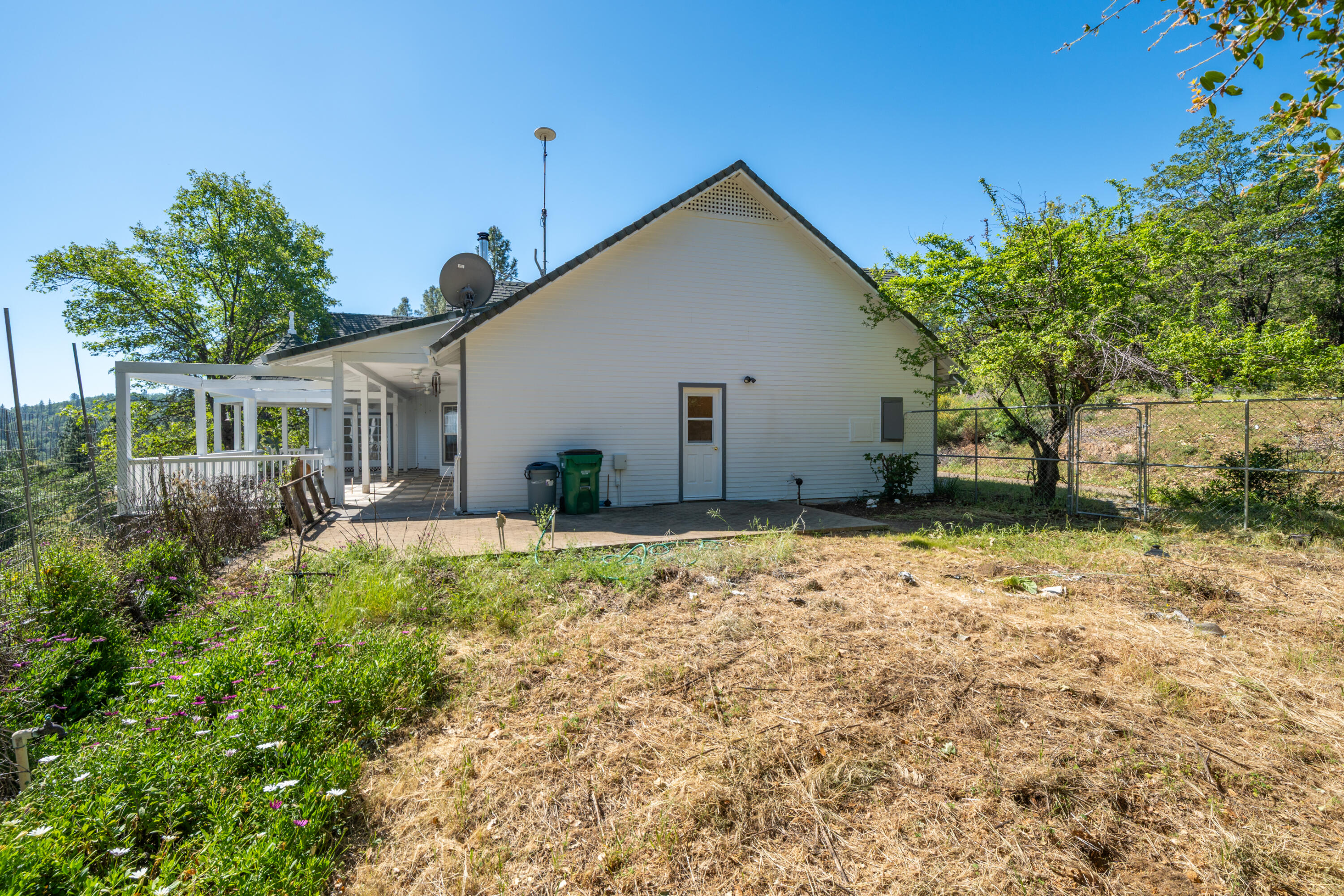 17526 Yellow Pne Road Shasta Lake, CA 96019 - Photo 39 of 48 17526 Yellow Pine Rd-51