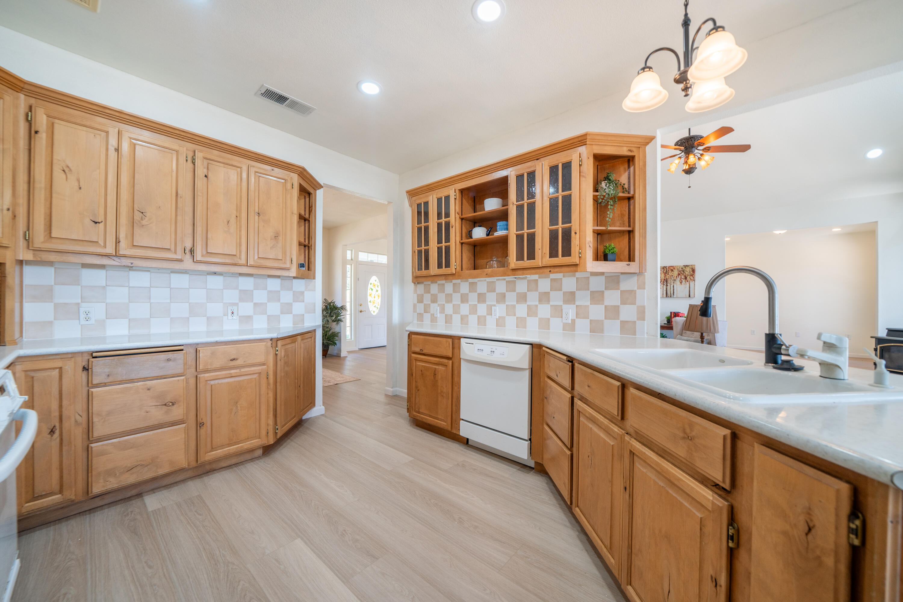 17526 Yellow Pne Road Shasta Lake, CA 96019 - Photo 4 of 48 17526 Yellow Pine Rd-18