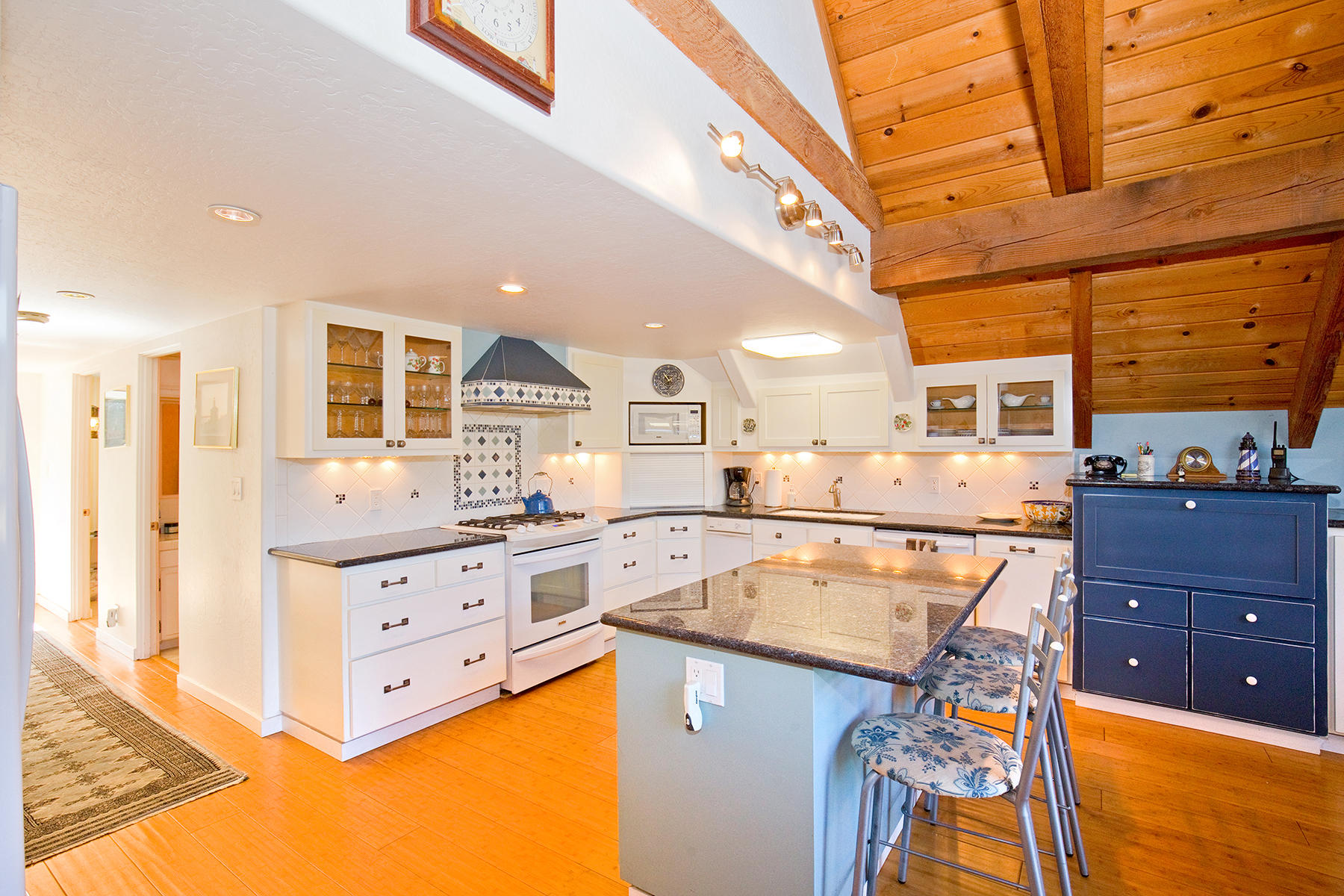 15 Spring Road Shelter Cove, CA 95589 - Photo 1 of 24 Kitchen