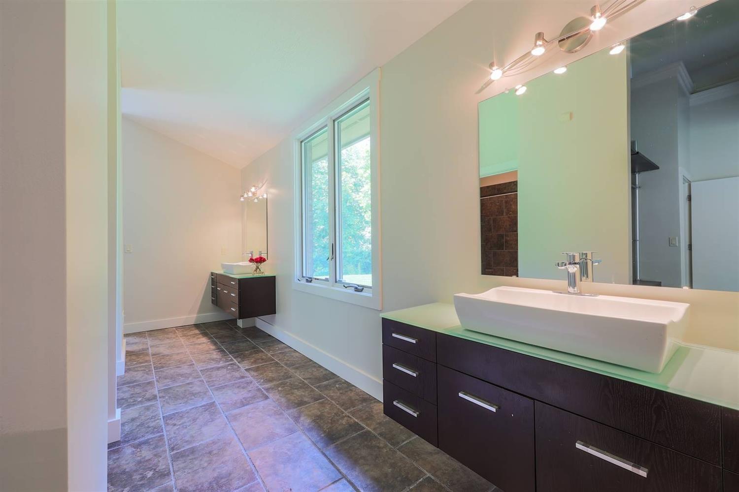 942 Golden Path Cincinnati, OH 45245 - Photo 45 of 50